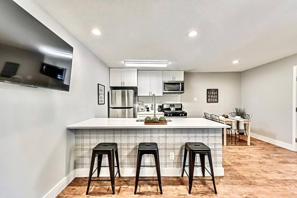 New - Near Deep Ellum + Downtown Dallas Flat Екстериор снимка