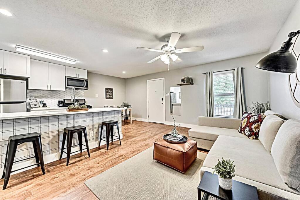 New - Near Deep Ellum + Downtown Dallas Flat Екстериор снимка